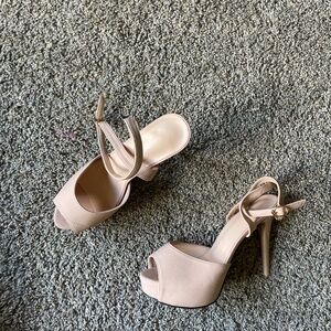 Strappy Light pink heels